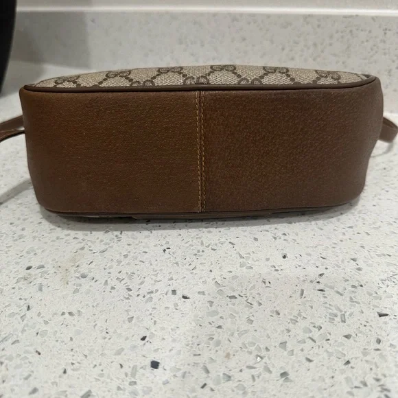 Vintage Gucci Bag - Picture 5 of 13